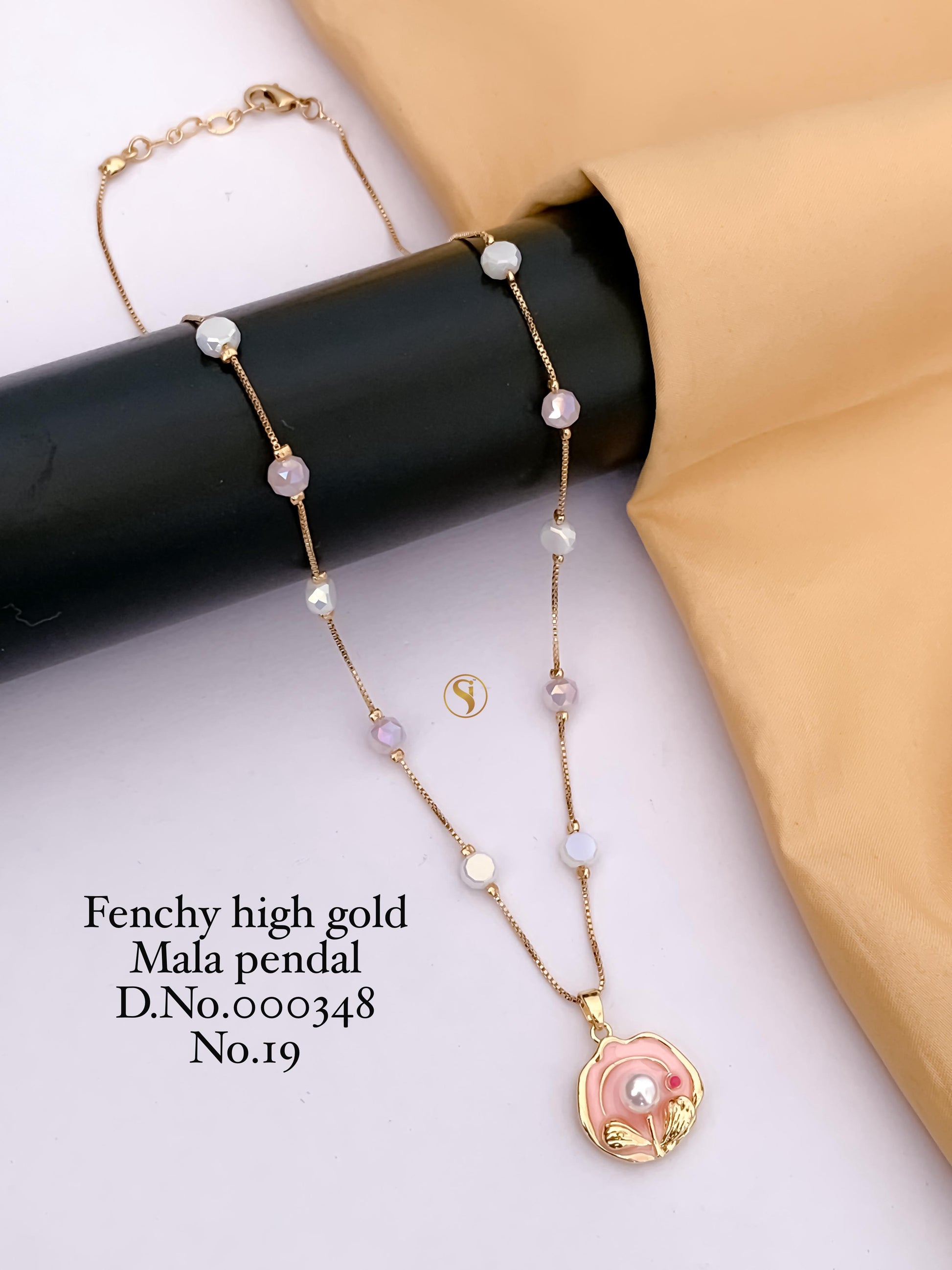 Fancy High Gold Mala Pendant_348