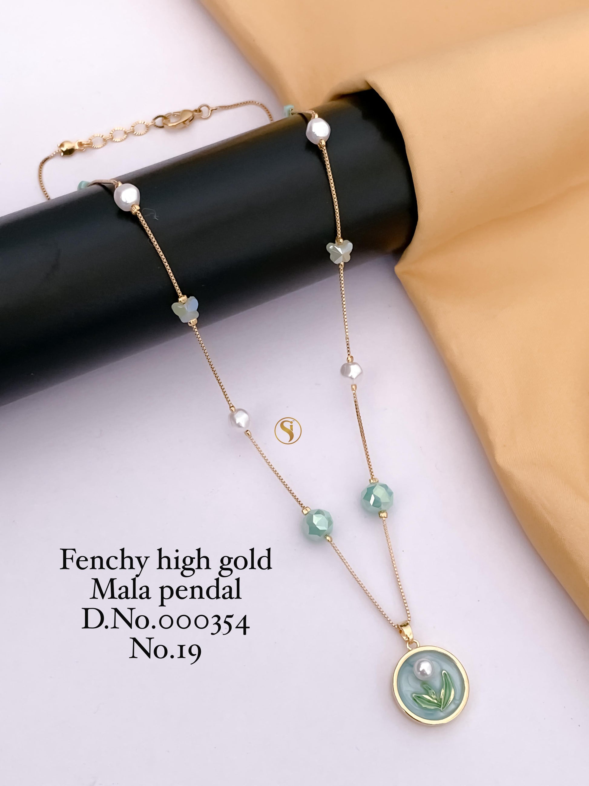 Fancy High Gold Mala Pandant_354