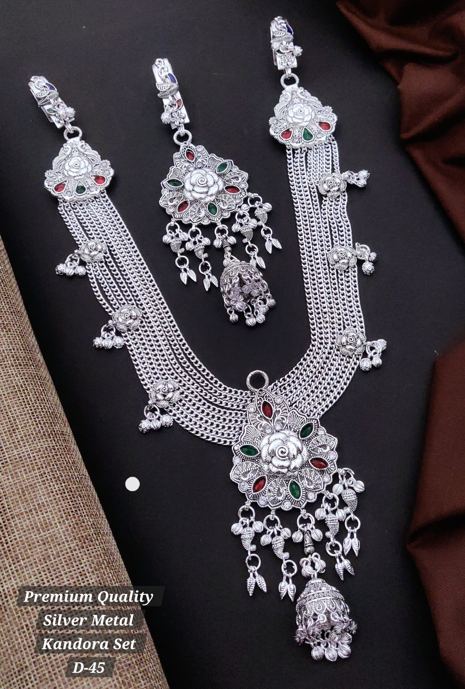 Silver metal jewellery_D45