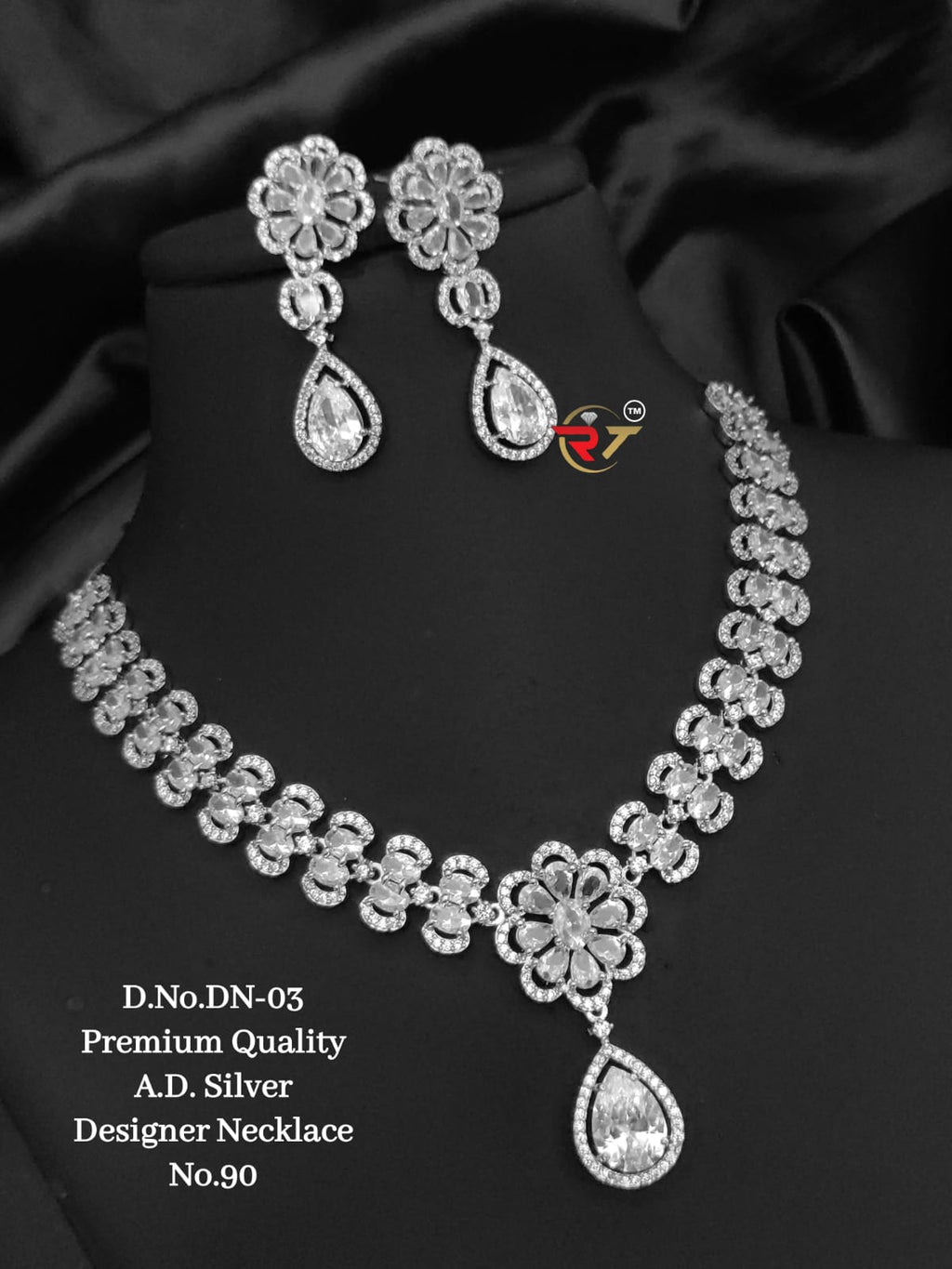 Dimond stonned jewellery set