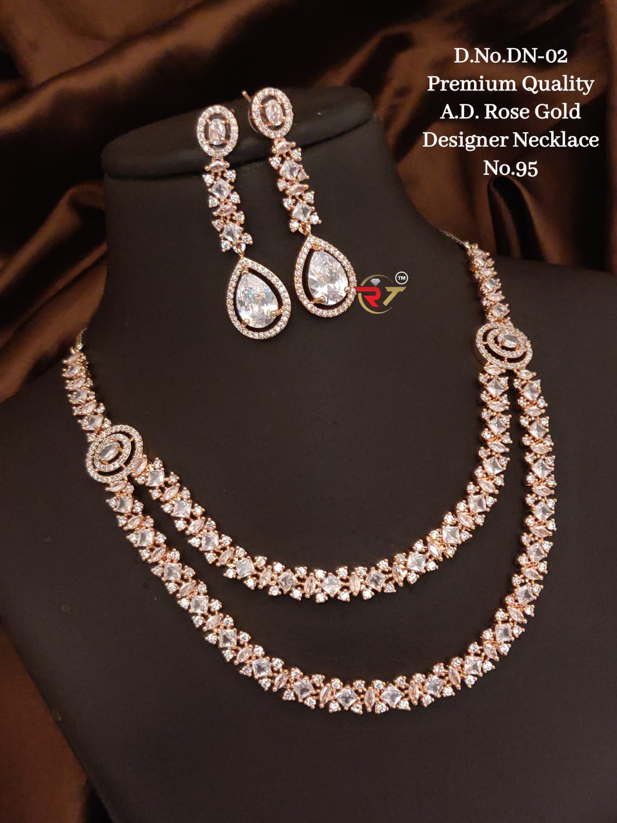 Dimond stonned jewellery set