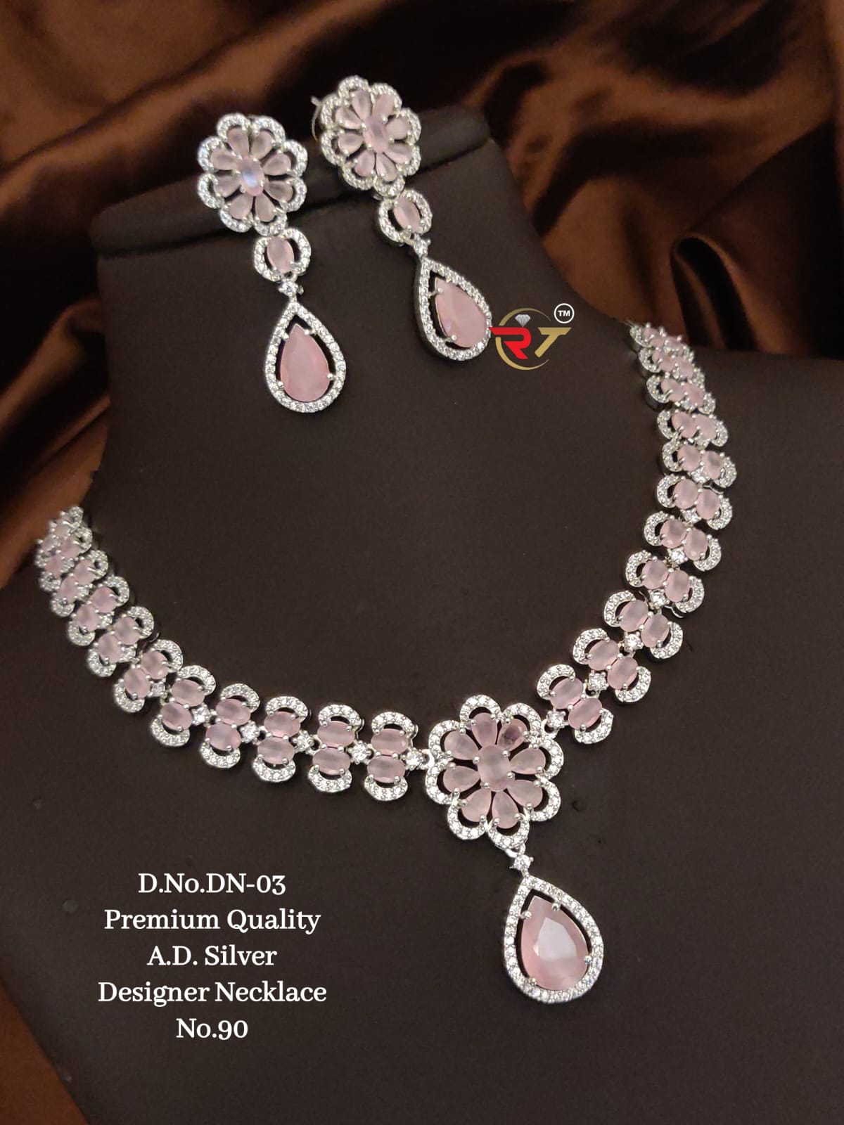 Dimond stonned jewellery set