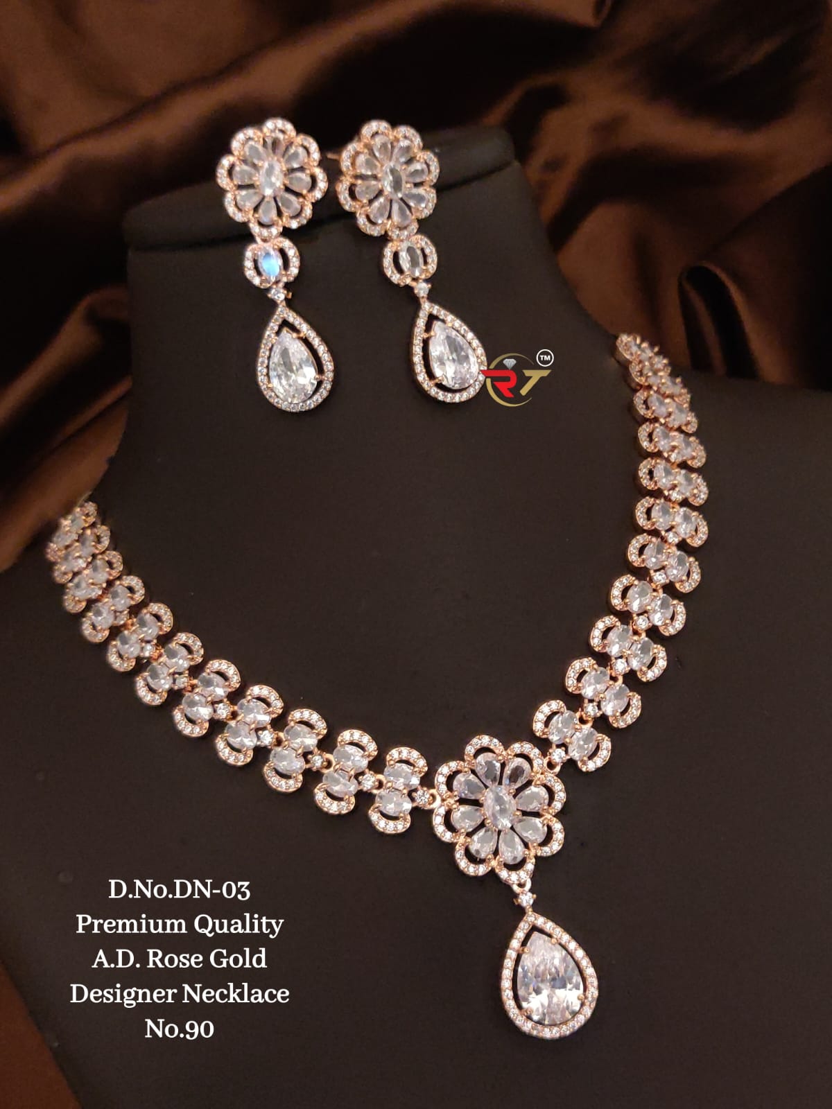 Dimond stonned jewellery set