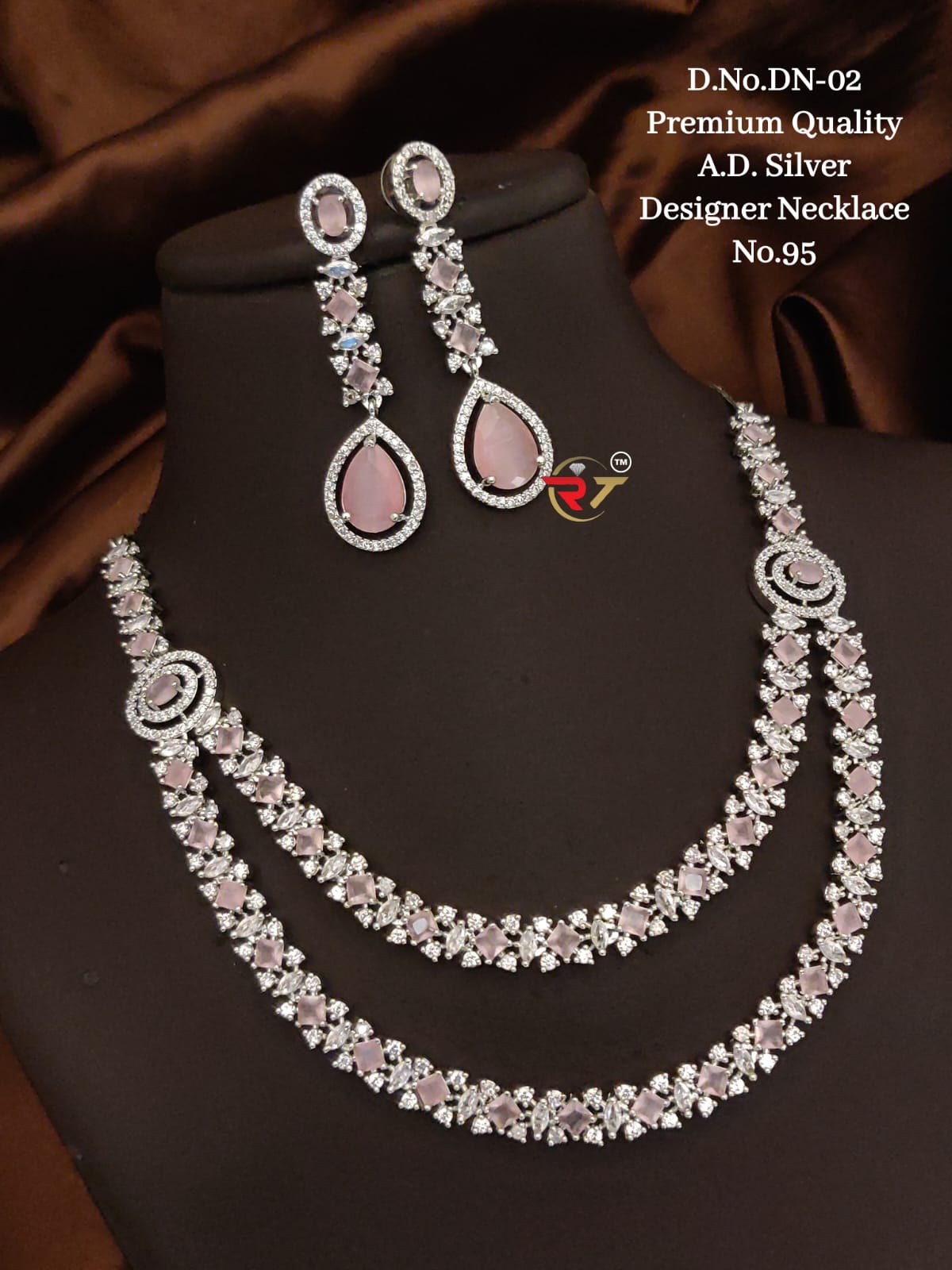 Dimond stonned jewellery set