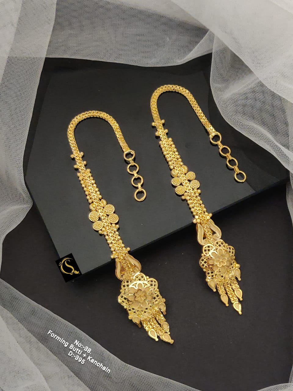 Gold platted earrings