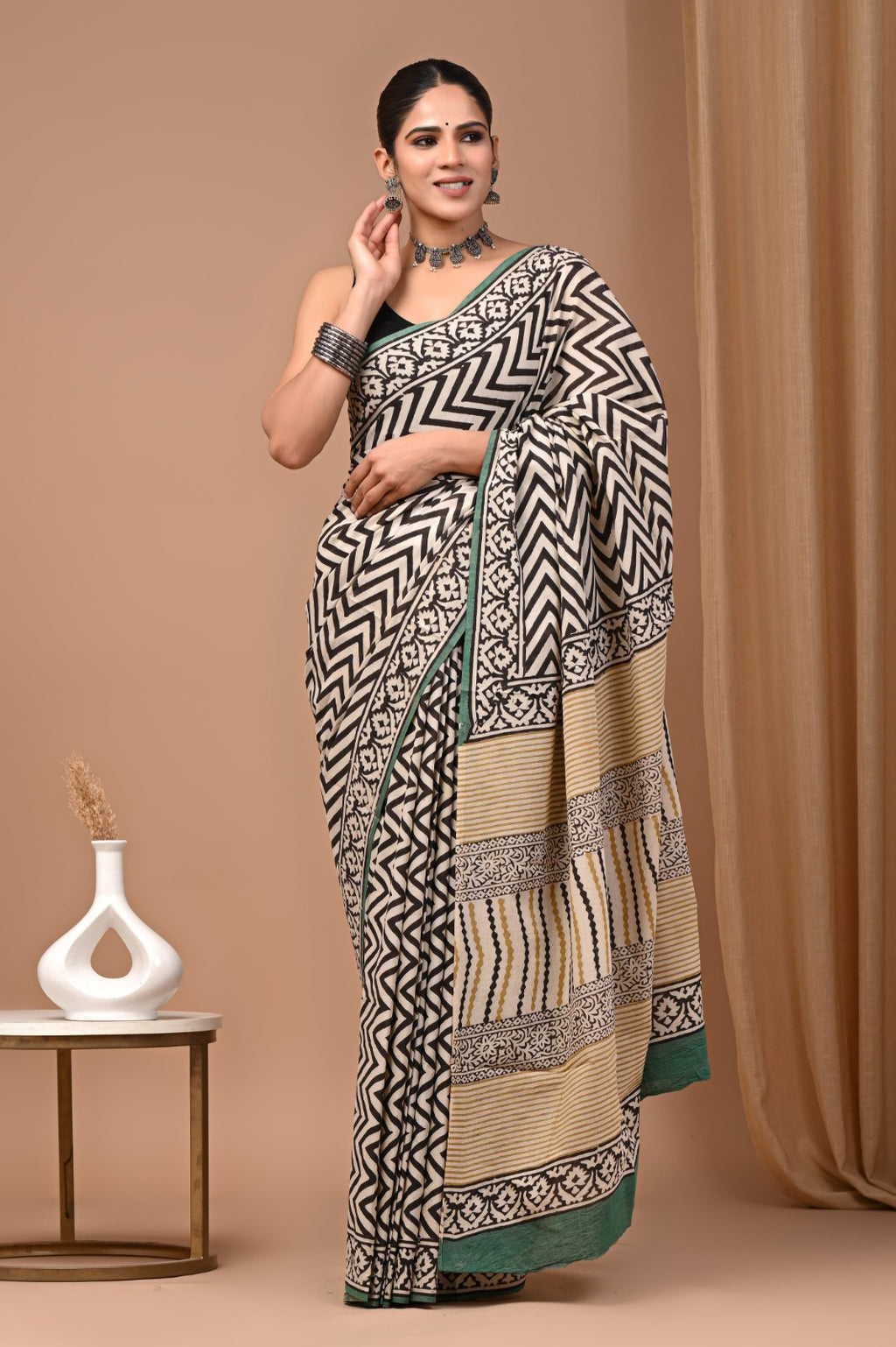 Hand blocked Pure Mulmul saree_RFT