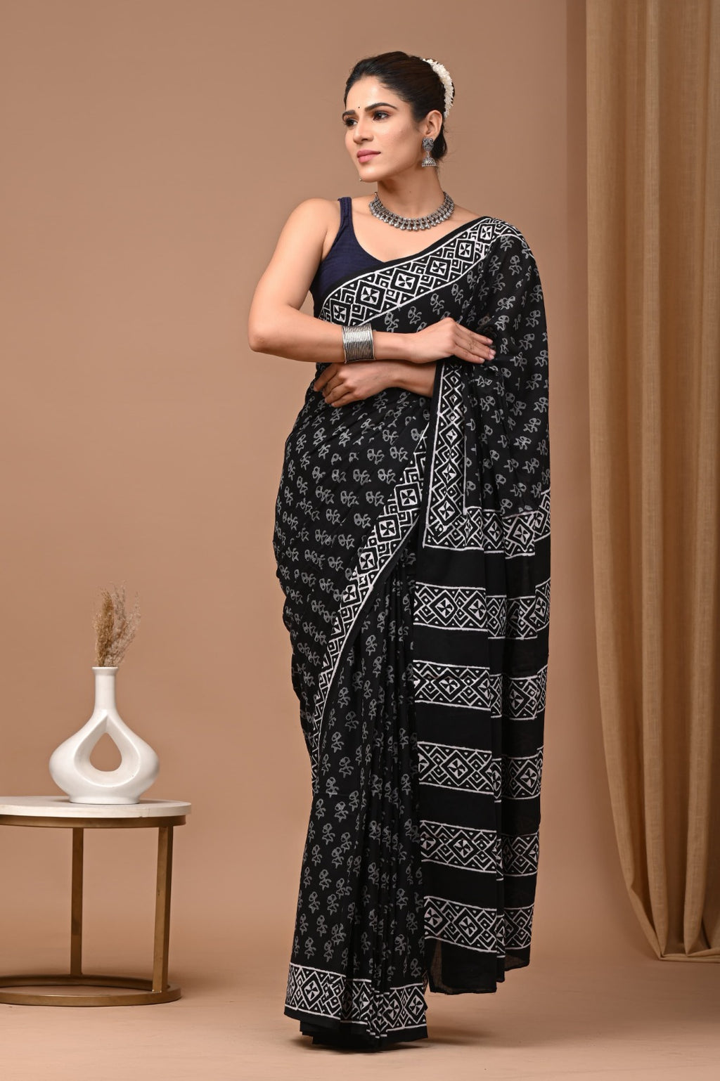 Hand blocked Pure Mulmul saree_RFT