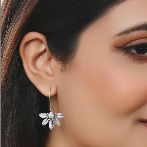 Hanging flower earrings