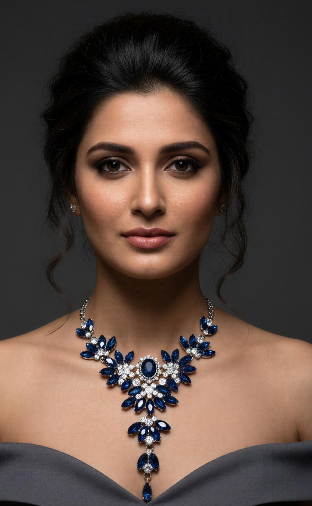 Stoned necklace (Navy Blue)