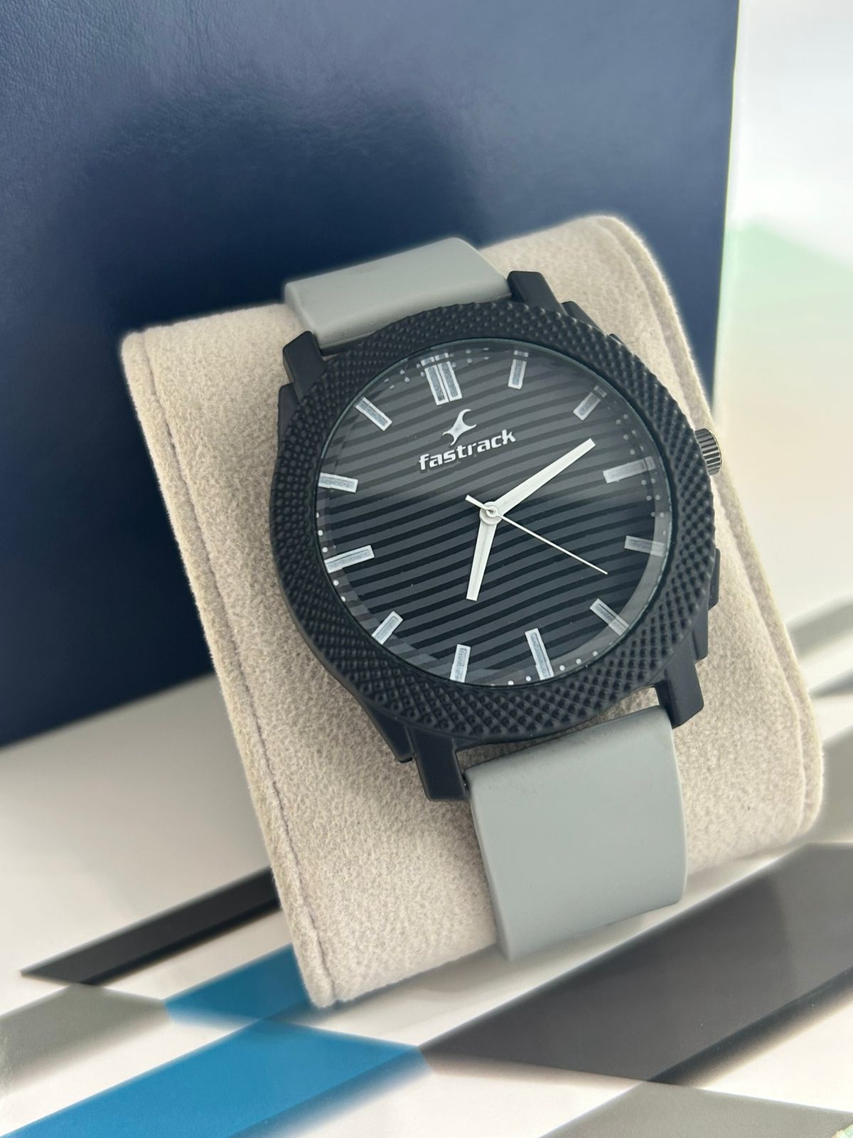 Men's watch
