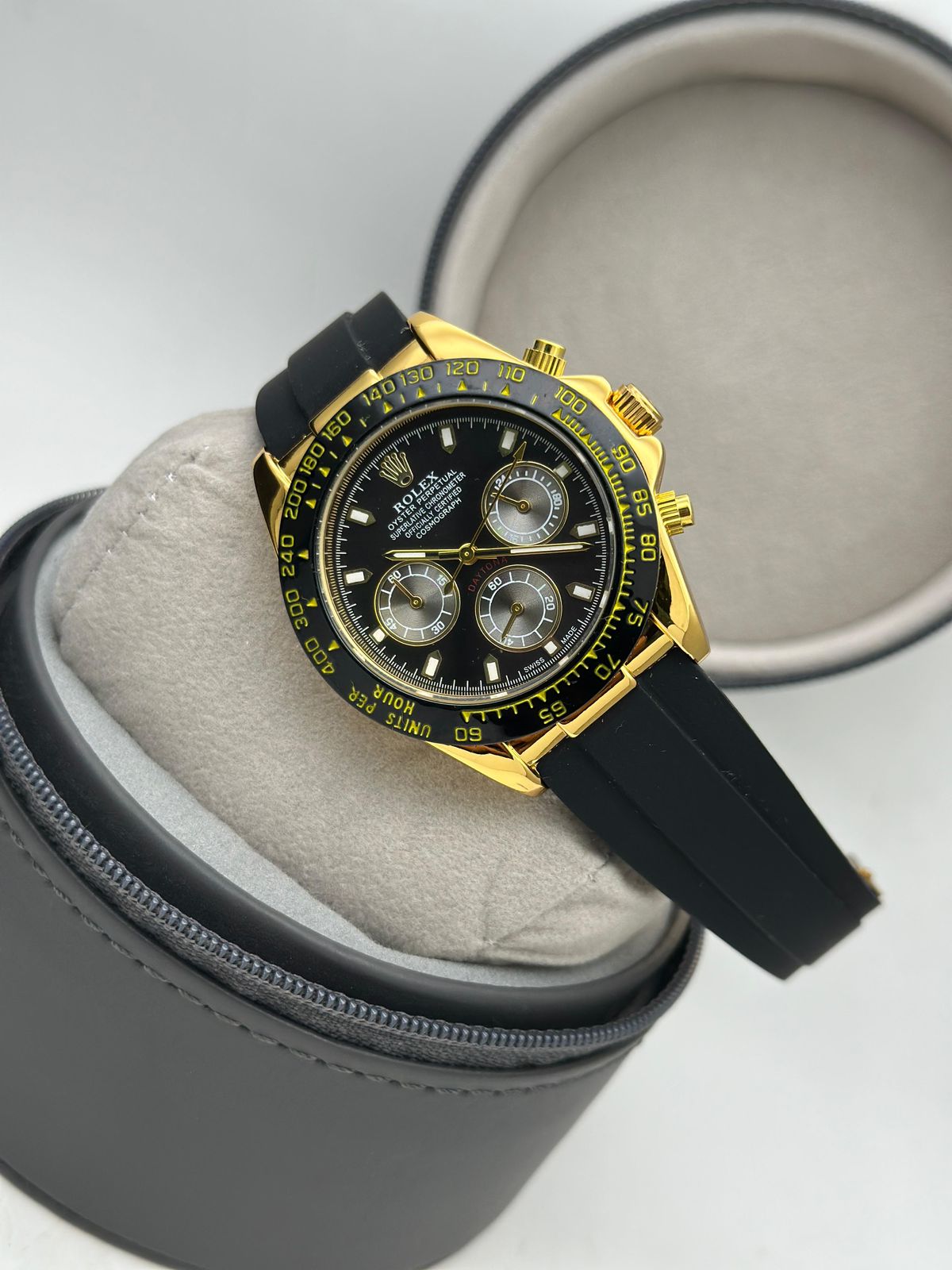 Men’s watch (CRONO)